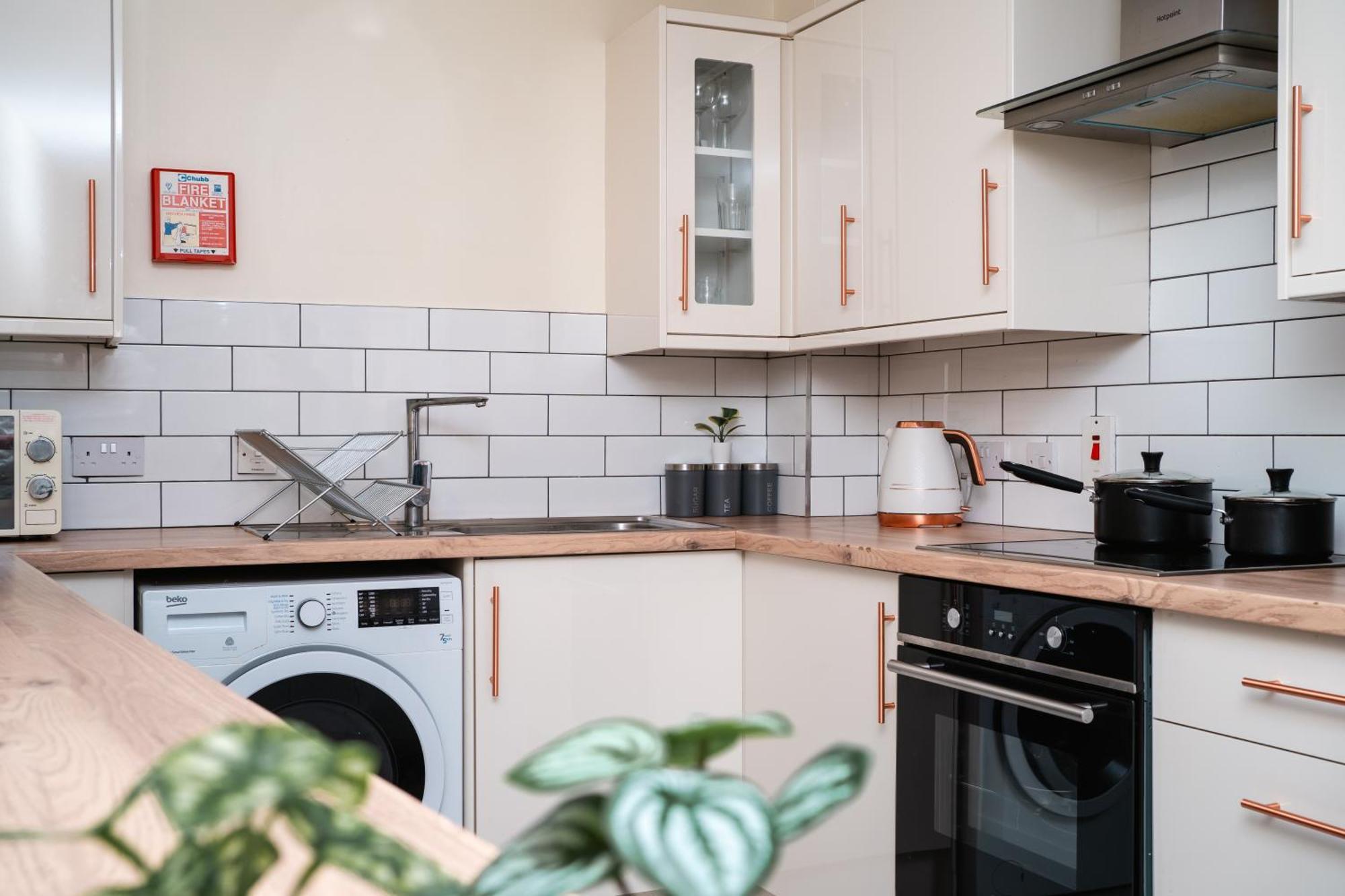 Central Apartment In Belfast City Centre Екстер'єр фото